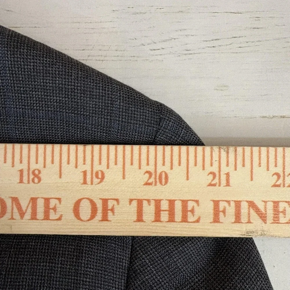 Samuelsohn Suit Mens 46L 37x28.5 Gray Check Wool 2 Pc Hunt Club Clothiers